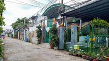 2 cha con trong nhóm nghi can gây ra vụ nổ trước trụ sở công an qua lời kể của hàng xóm