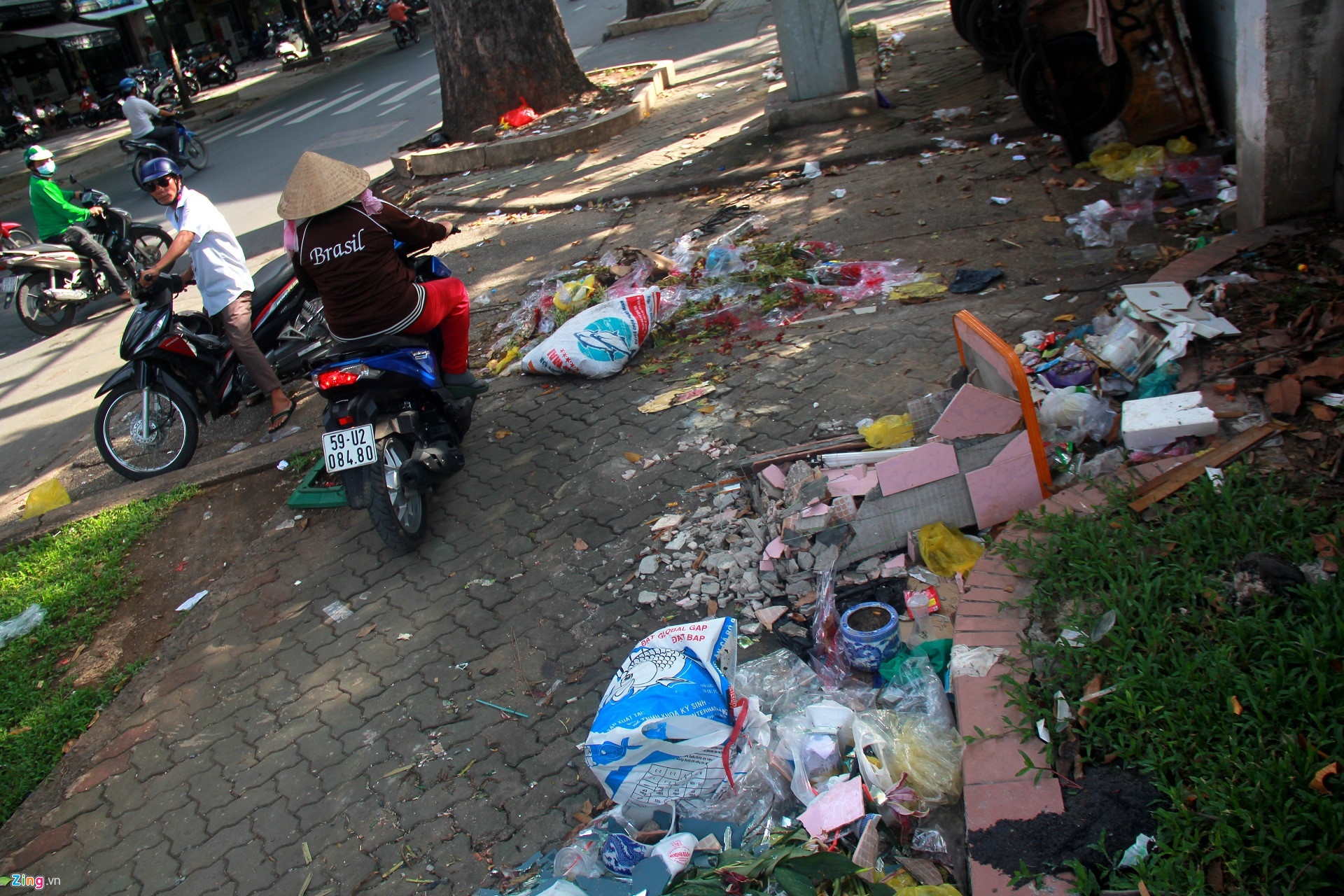 duong sai gon ngap rac boc mui hoi thoi