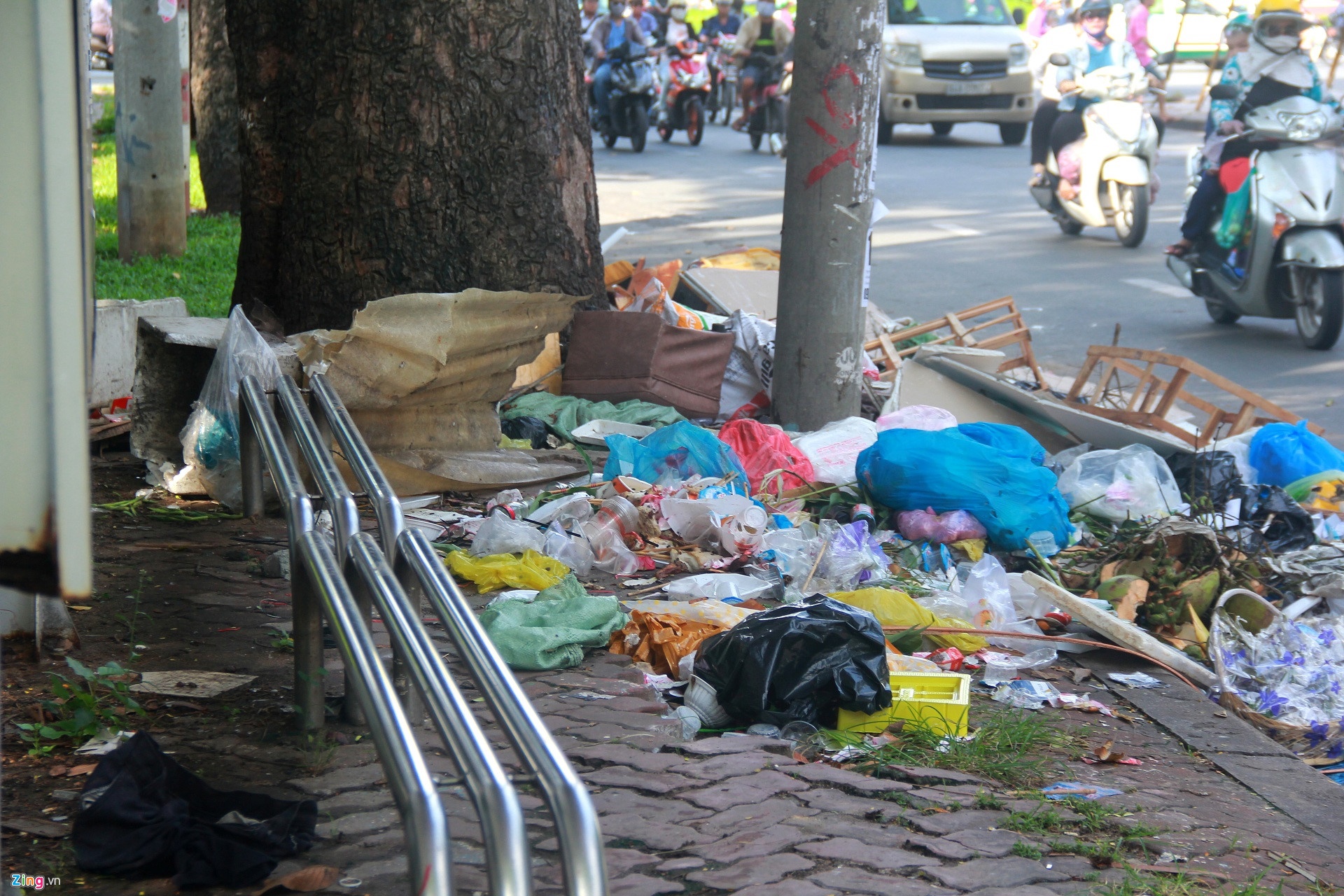 duong sai gon ngap rac boc mui hoi thoi