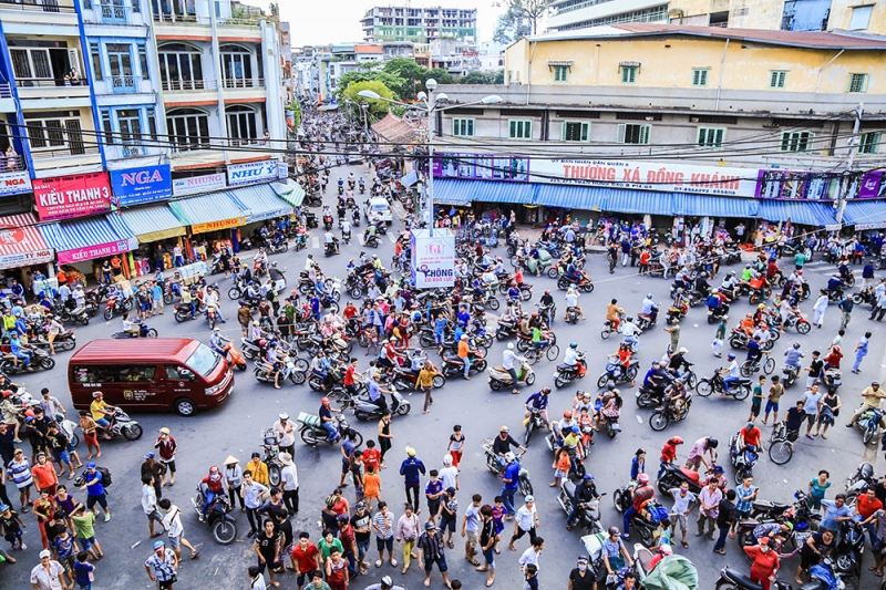 duong pho sai gon nao loan vi cuop do cung co hon