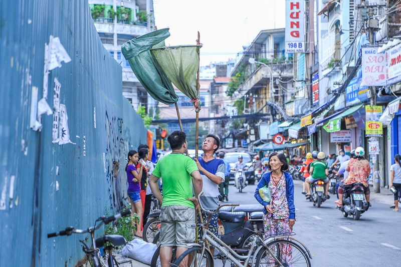 duong pho sai gon nao loan vi cuop do cung co hon