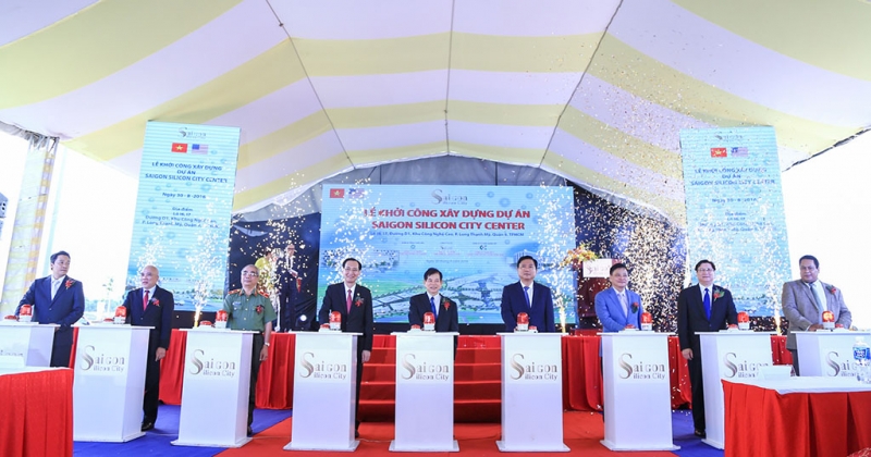 bi thu dinh la thang du le khoi cong xay dung thung lung silicon gan 500 ty dong