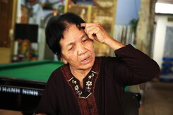 Bà nội nữ sinh 17 tuổi kể lại giây phút thoát chết dưới họng súng của kẻ bắn chết cháu gái
