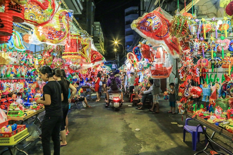 pho long den nhon nhip giua long sai gon 2617