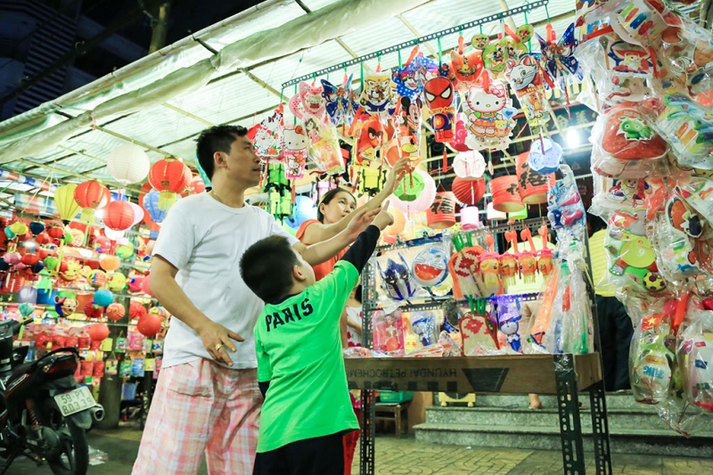 pho long den nhon nhip giua long sai gon 2617