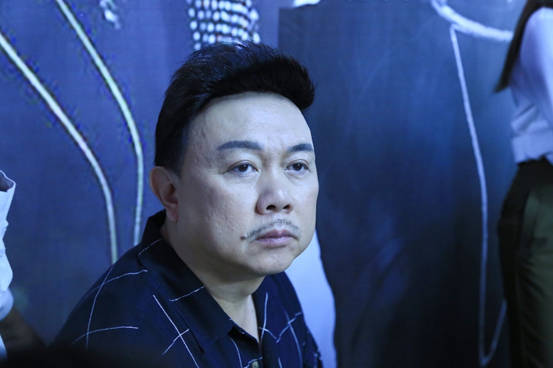 gioi nghe si nghen ngao hat tien biet minh thuan lan cuoi