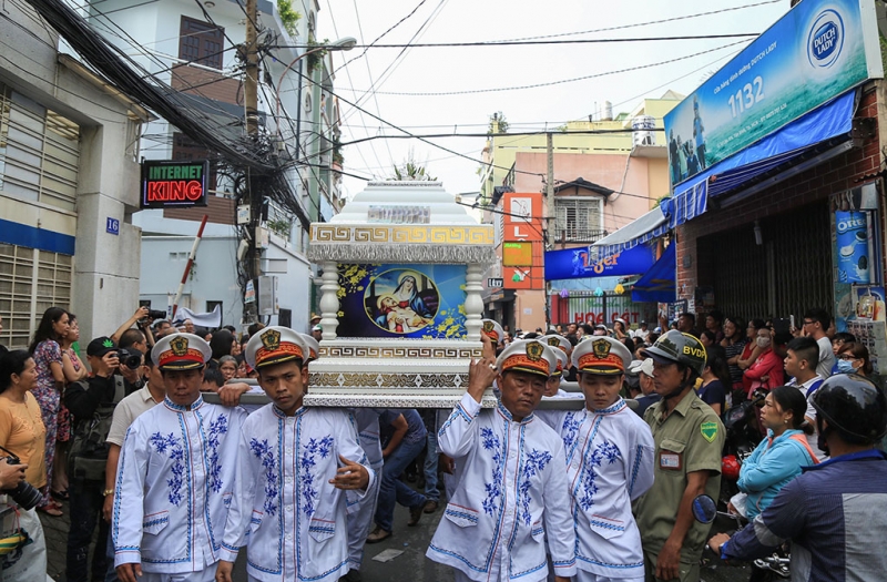 gia dinh gioi nghe si tien biet minh thuan