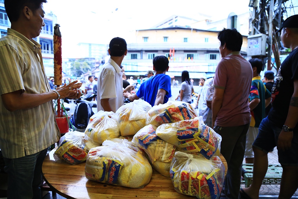 vac bao tai vot tu che tranh nhau cuop tien cung co hon nao loan o sai gon