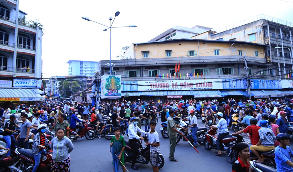 vac bao tai vot tu che tranh nhau cuop tien cung co hon nao loan o sai gon