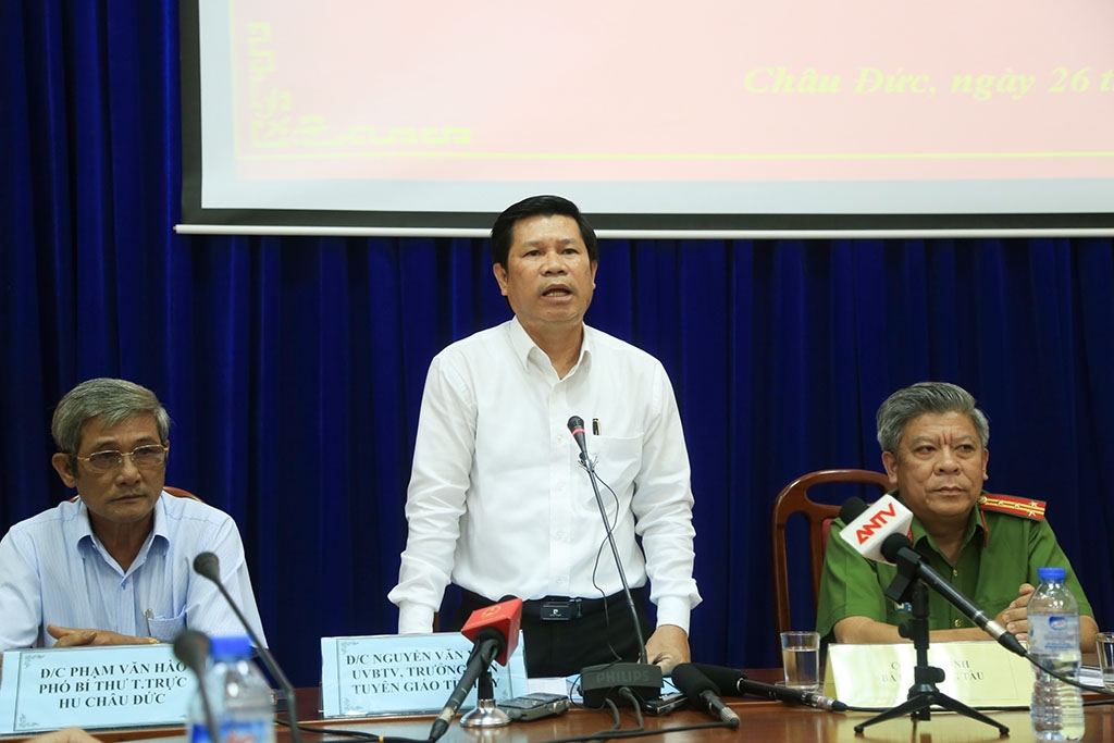 hanh trinh truy bat sat thu sat hai vo con truong ban dan van huyen