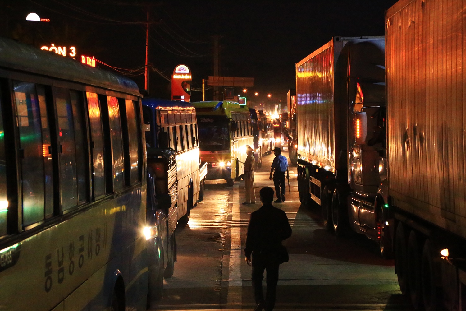 tai xe tiep tuc dung tien xu tra phi qua tram bot bien hoa