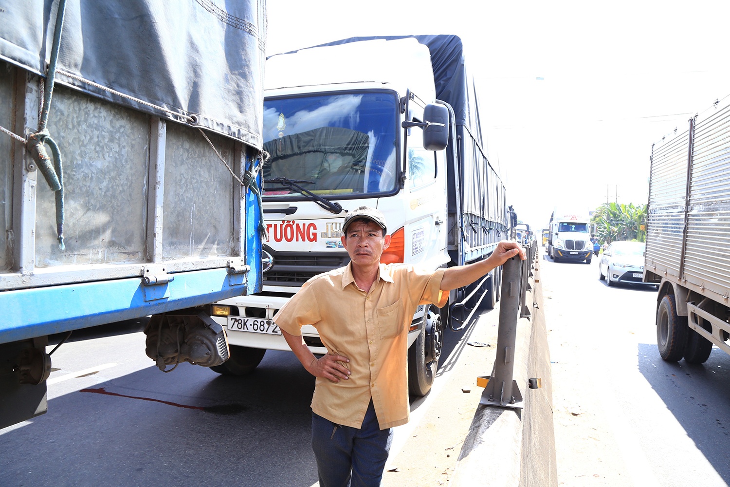 quoc lo 1 te liet tu sang toi trua vi tai xe bat tram bot bien hoa thu tien le