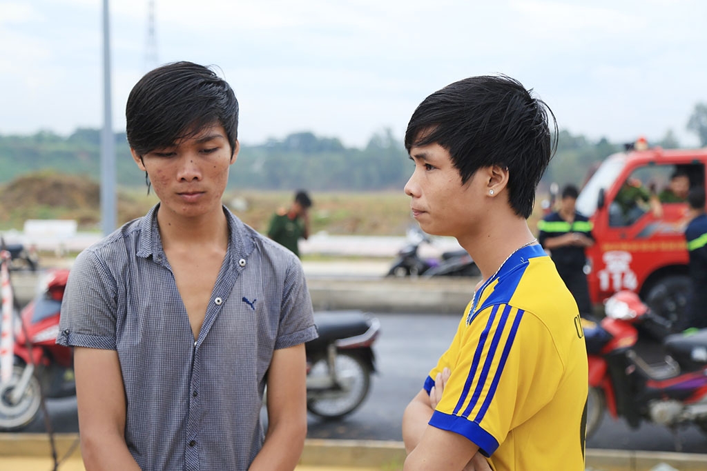 giay phut thoat khoi luoi hai tu than cua 4 cong nhan bi duoi nuoc