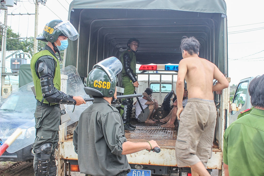 bat khan cap 20 hoc vien gay roi dap pha trung tam cai nghien dong nai