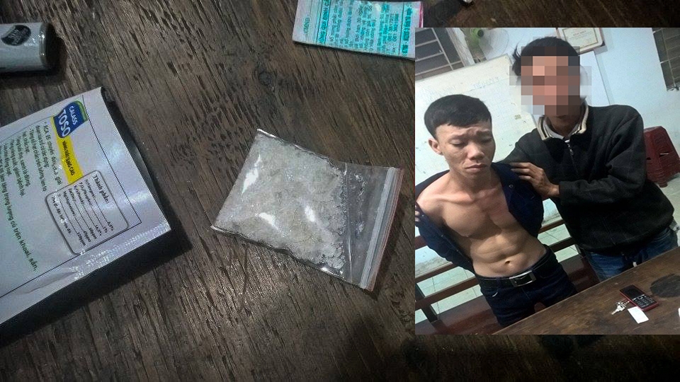 bat doi tuong dang giao ma tuy cho con nghien
