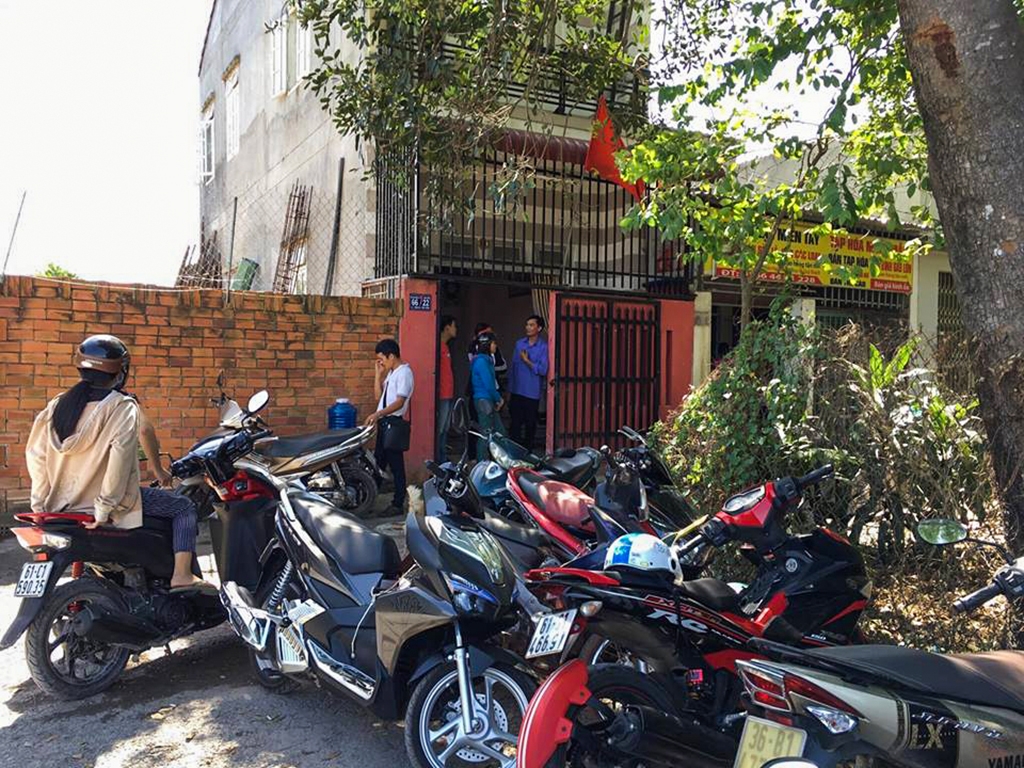 phat hien nguoi phu nu tu vong trong tu the treo co