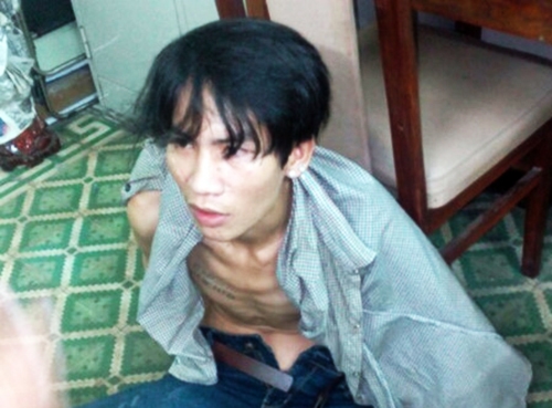 thay nhau hiep dam chu nha roi cuop tien bo tron