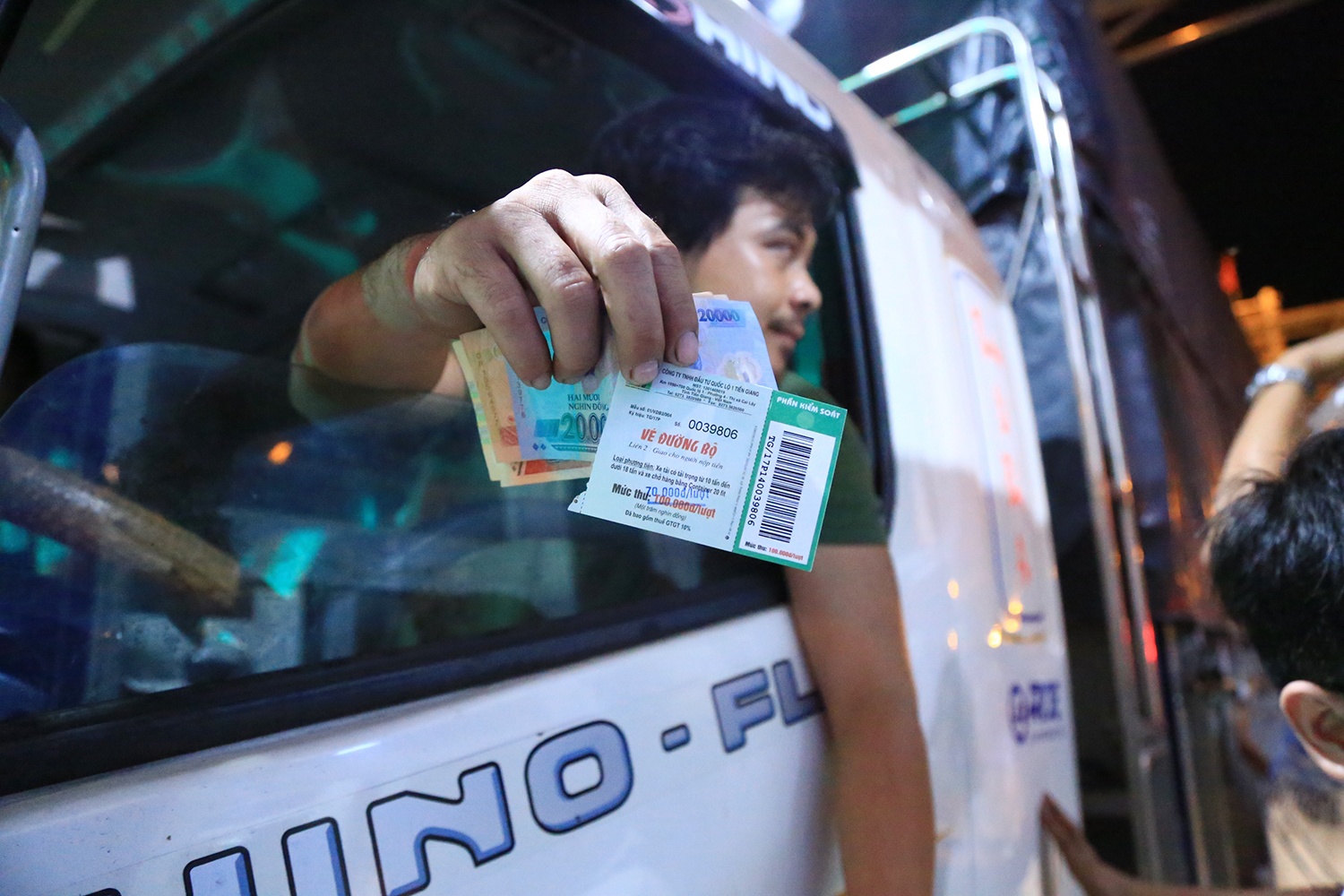 tai xe co thu tai tram bot cai lay tiep tuc xa tram lan thu 7