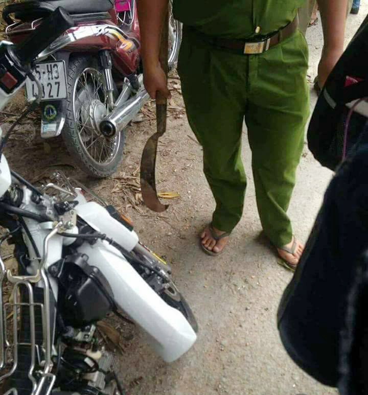 tam giu nguoi lai xe cau chem bi thuong tai xe tra tien le qua bot cai lay