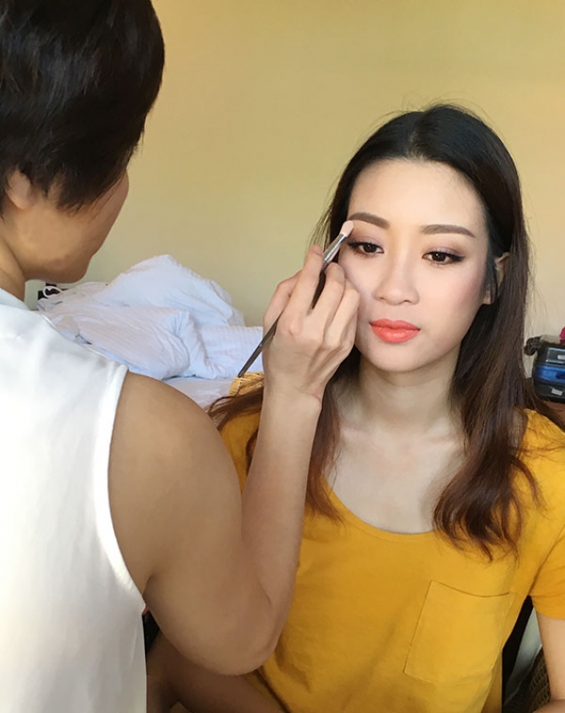 nghe chuyen gia makeup phan tich guong mat tan hoa hau viet nam
