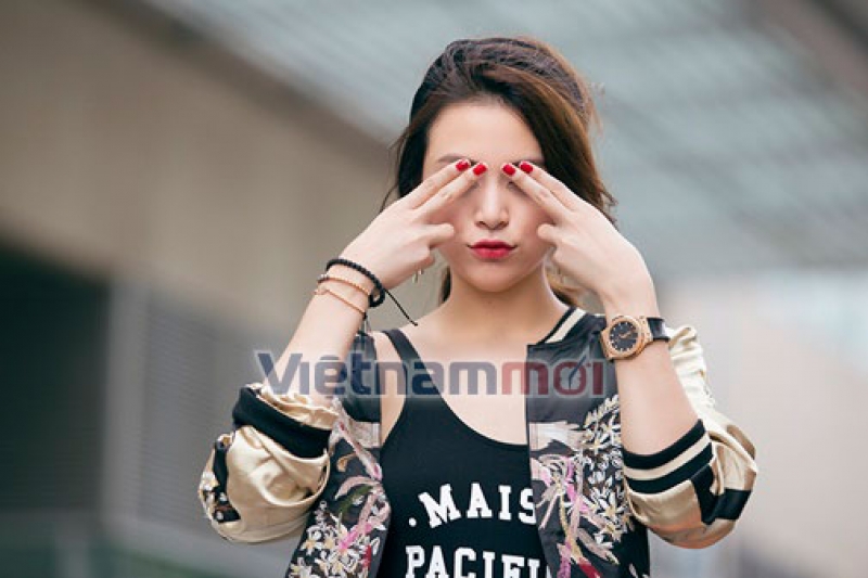 dau thu giao duyen voi vay ao chat nhu hoang thuy linh