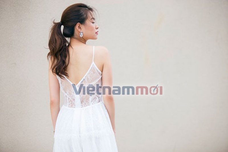 dau thu giao duyen voi vay ao chat nhu hoang thuy linh
