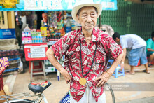 Chẳng cần ở đâu xa, Việt Nam cũng có cụ ông sành thế này!