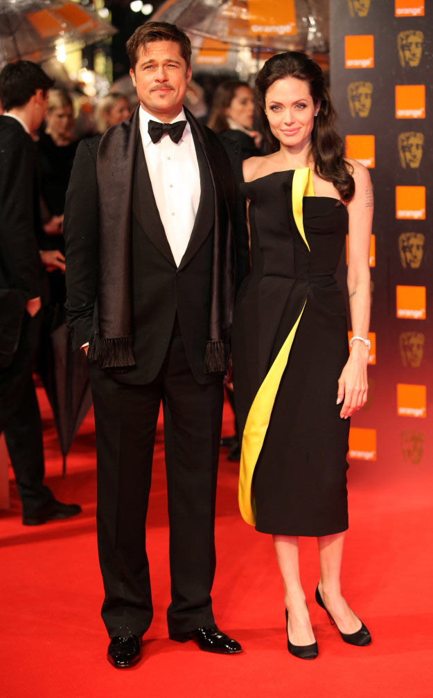 thoi trang doi hoan hao angelina jolie va brad pitt thua man nong