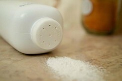 Phấn rôm trẻ em - nguyên liệu làm đẹp chị em nên biết