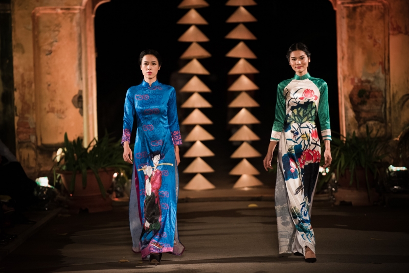 man nhan ngam tinh hoa ao dai viet