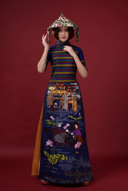 ngam pho co ha noi qua bst ao dai cong lang
