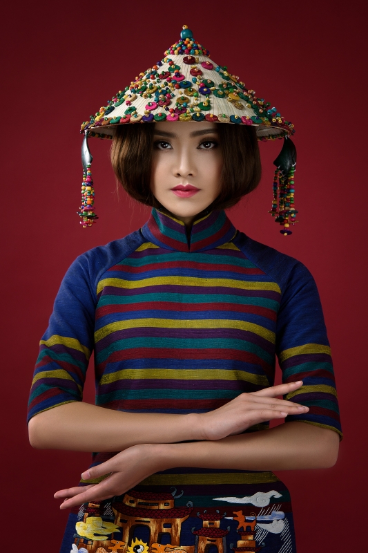 ngam pho co ha noi qua bst ao dai cong lang