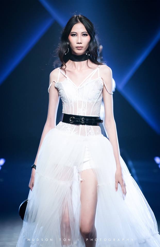 ngam chan dai do bo show dien cua ntk chung thanh phong