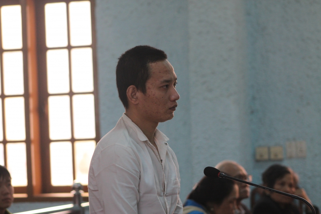 bi phat hien trong luc trom tai san nam thanh nien dam nguoi phu nu tan tat tu vong