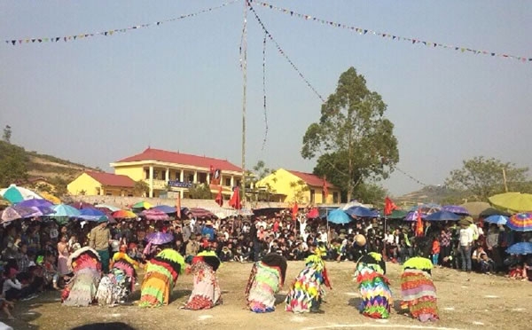 dak nong nguoi dan chua xuong dong khi chua to chuc le hoi long tong