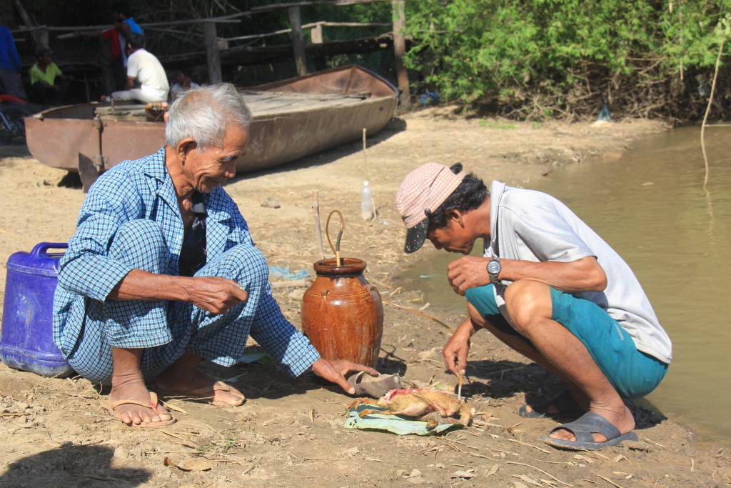 doc dao tuc tam song xa xui cua nguoi ja rai bai tet