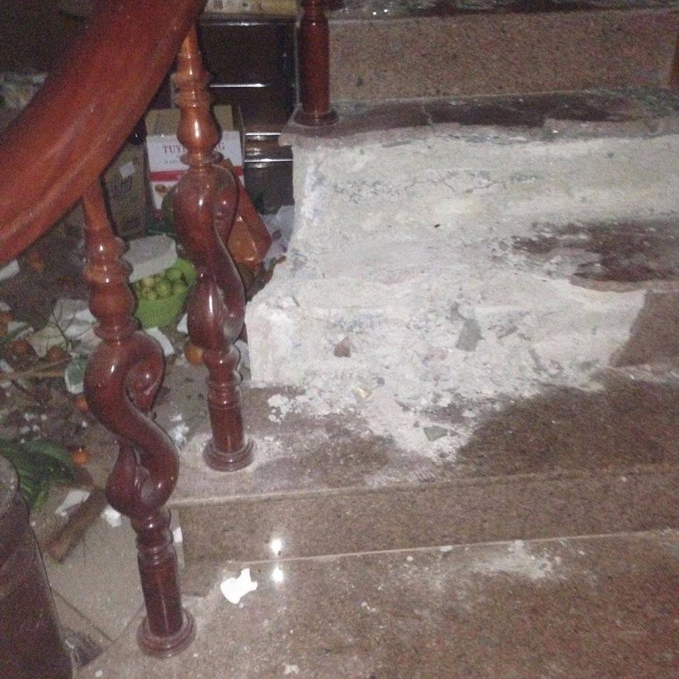 nghi ghen tuong mong 2 tet dem min den no dot nha nguoi tinh