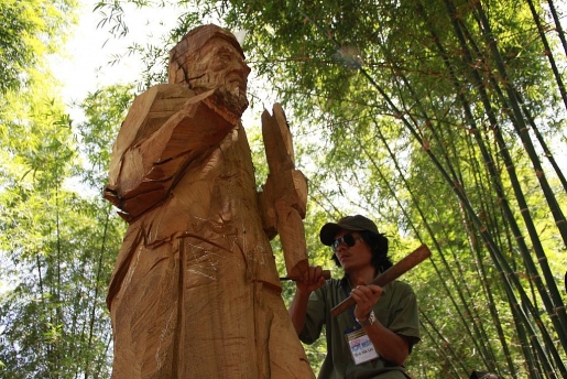 hon thieng giua dai ngan tay nguyen