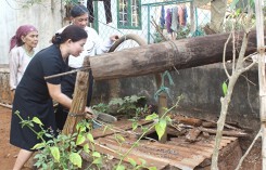Kỳ lạ giếng nước bỗng nóng lên bất thường, bốc khói nghi ngút