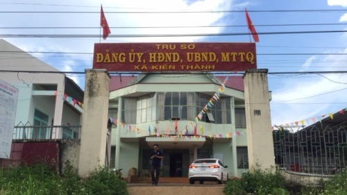khong co bang cap 3 chu tich xa nho nguoi xin giup