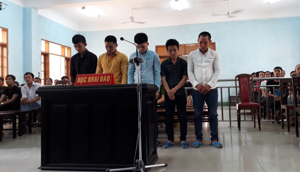 xet xu nhom thanh nien chem nguoi khien mot nan nhan tu vong