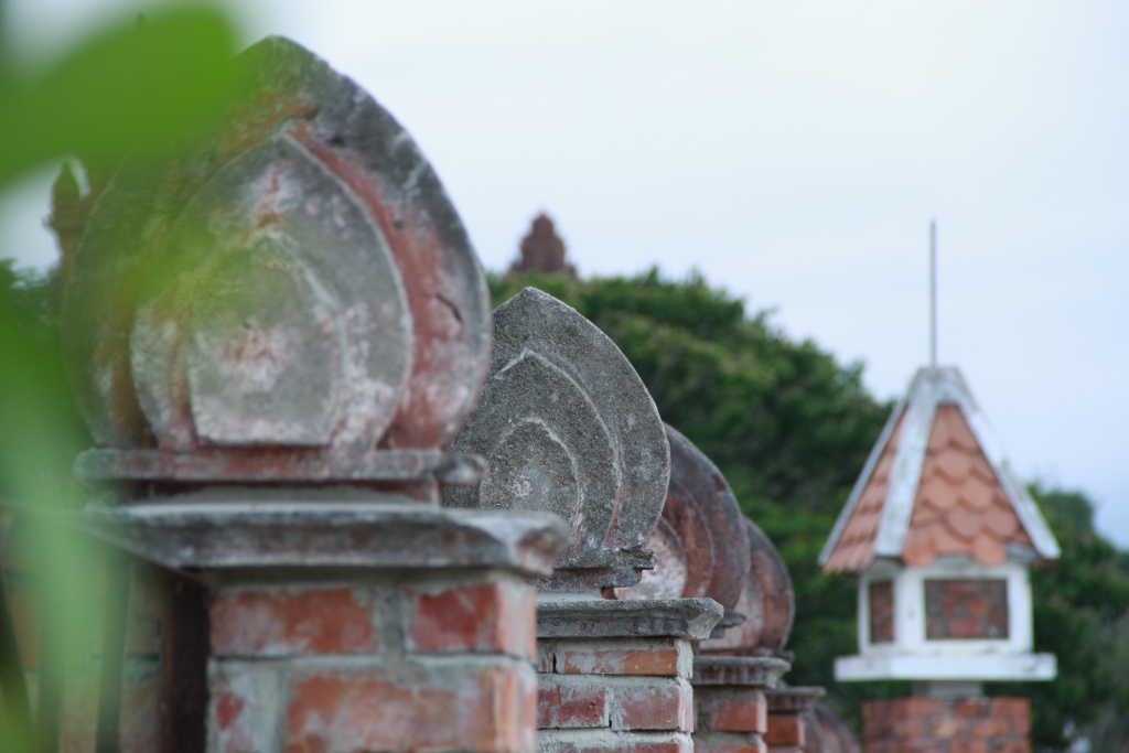 den ninh thuan khong the khong ghe thap cham poklong garai
