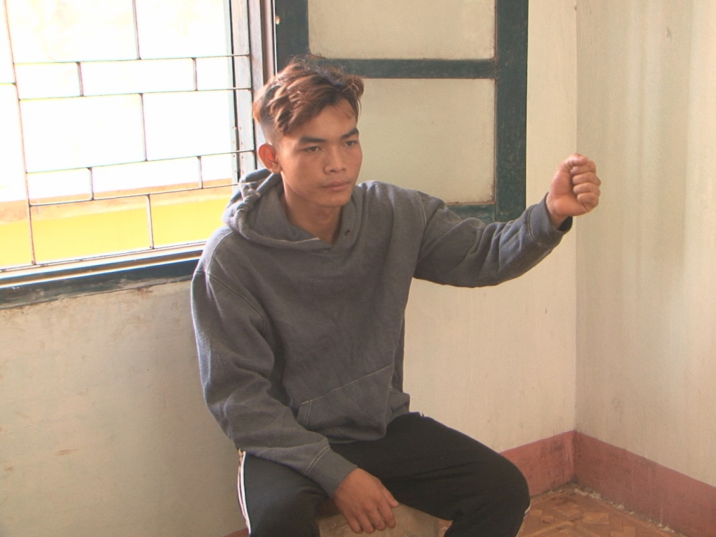 nhau say nhom thanh nien mang gay ra duong chan xe danh nguoi tu vong
