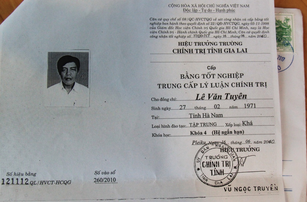 gia lai thu hoi bang tot nghiep trung cap doi voi pho bi thu thuong truc