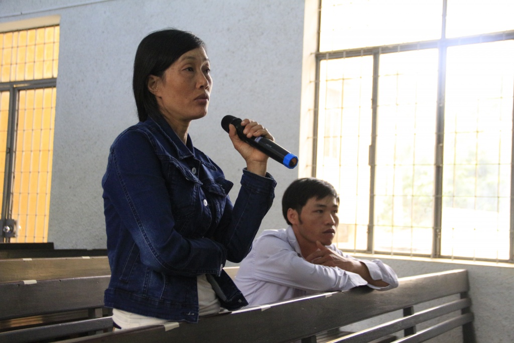 vu mb24 tu hon 500 bi hai chi con 2 nan nhan tham du phien toa