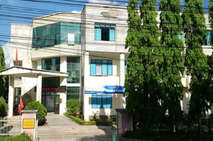 kon tum cach chuc hai can bo so tnmt choang nhau