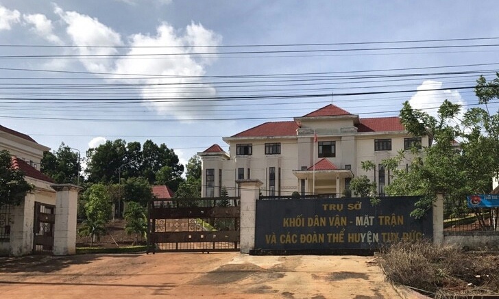 dak nong lam ro vu con gai nguyen bi thu huyen thang tien than toc