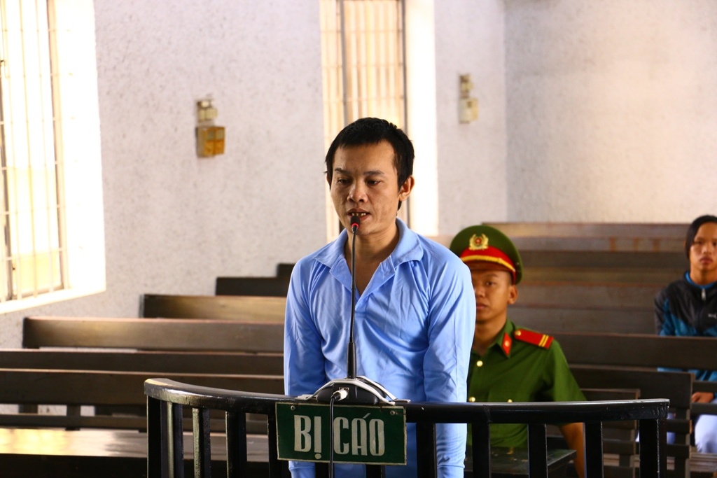 dak lak nguoi cha thu tinh hiep dam chinh con gai ruot cua minh