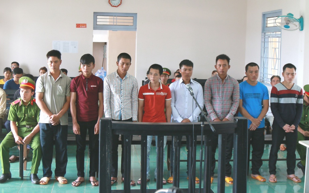 10 lan tra ho so xu lan thu 8 van khong dong tinh voi muc an