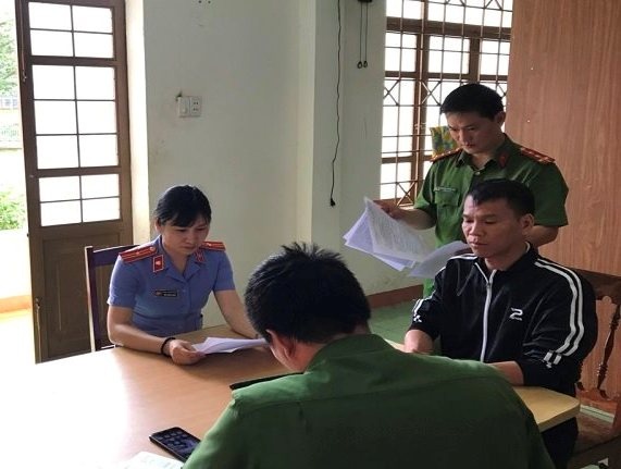 tin tuc phap luat 24h khoi to vu hoa hoan o duong de la thanh cuu dai uy cong an lua chay viec